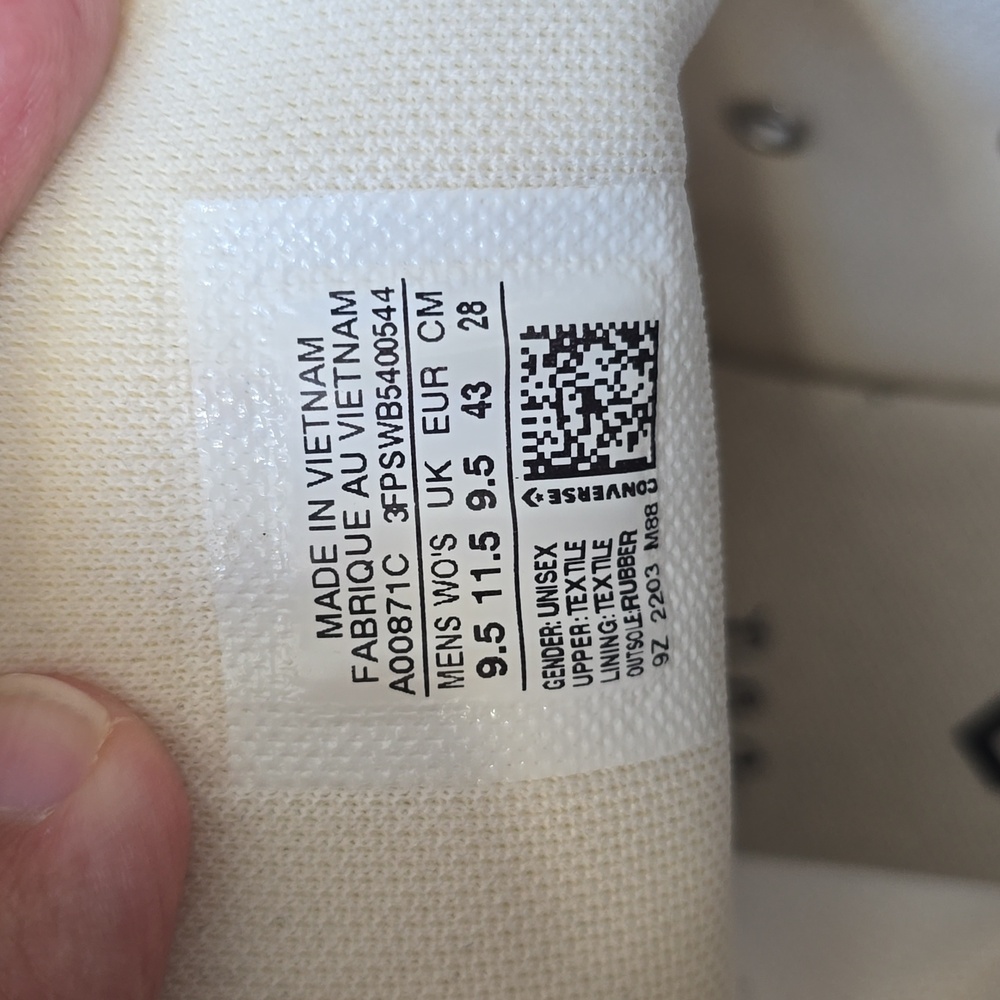 White Converse - image 4